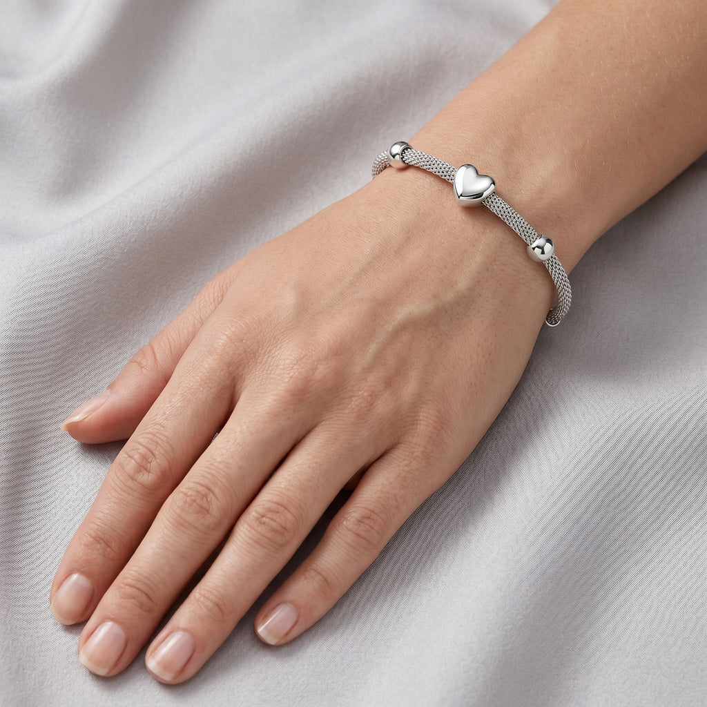 The Minimalist Heart Mesh Bracelet