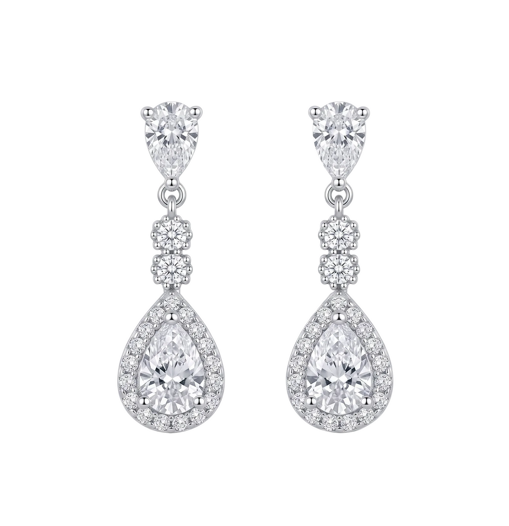 ต่างหูเงิน925ประดับด้วยเพชร CubicZirconia เจียระไนทรงหยดน้ำ (Pear cut)